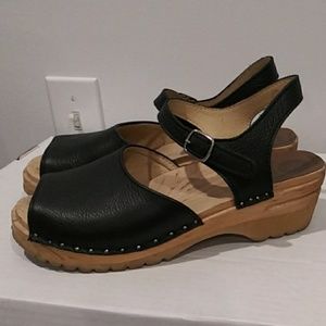 Troentorp Sandals